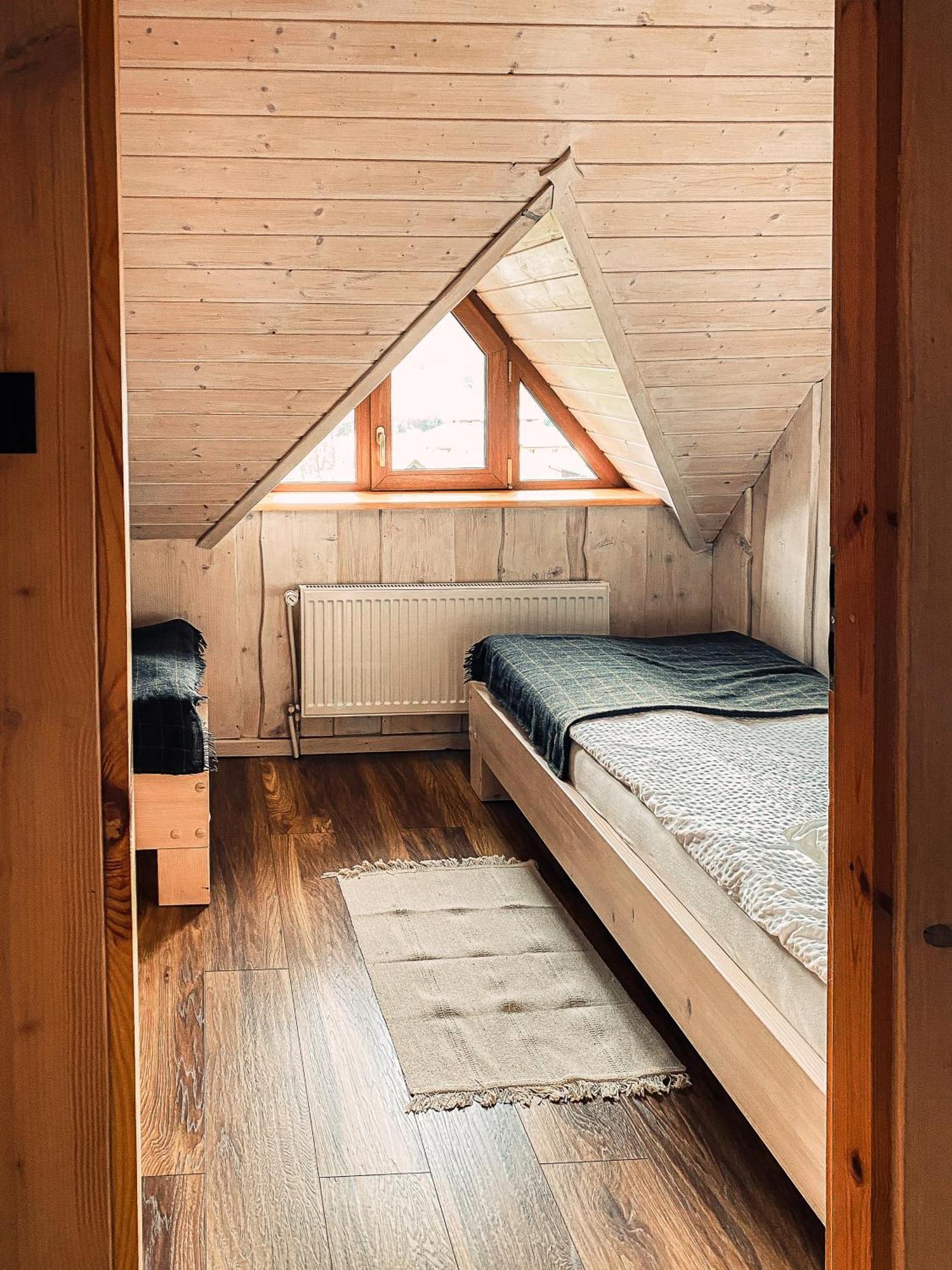 Bieszczadzkie Chatki - Willa Stasia Ustrzyki Dolne Exterior foto
